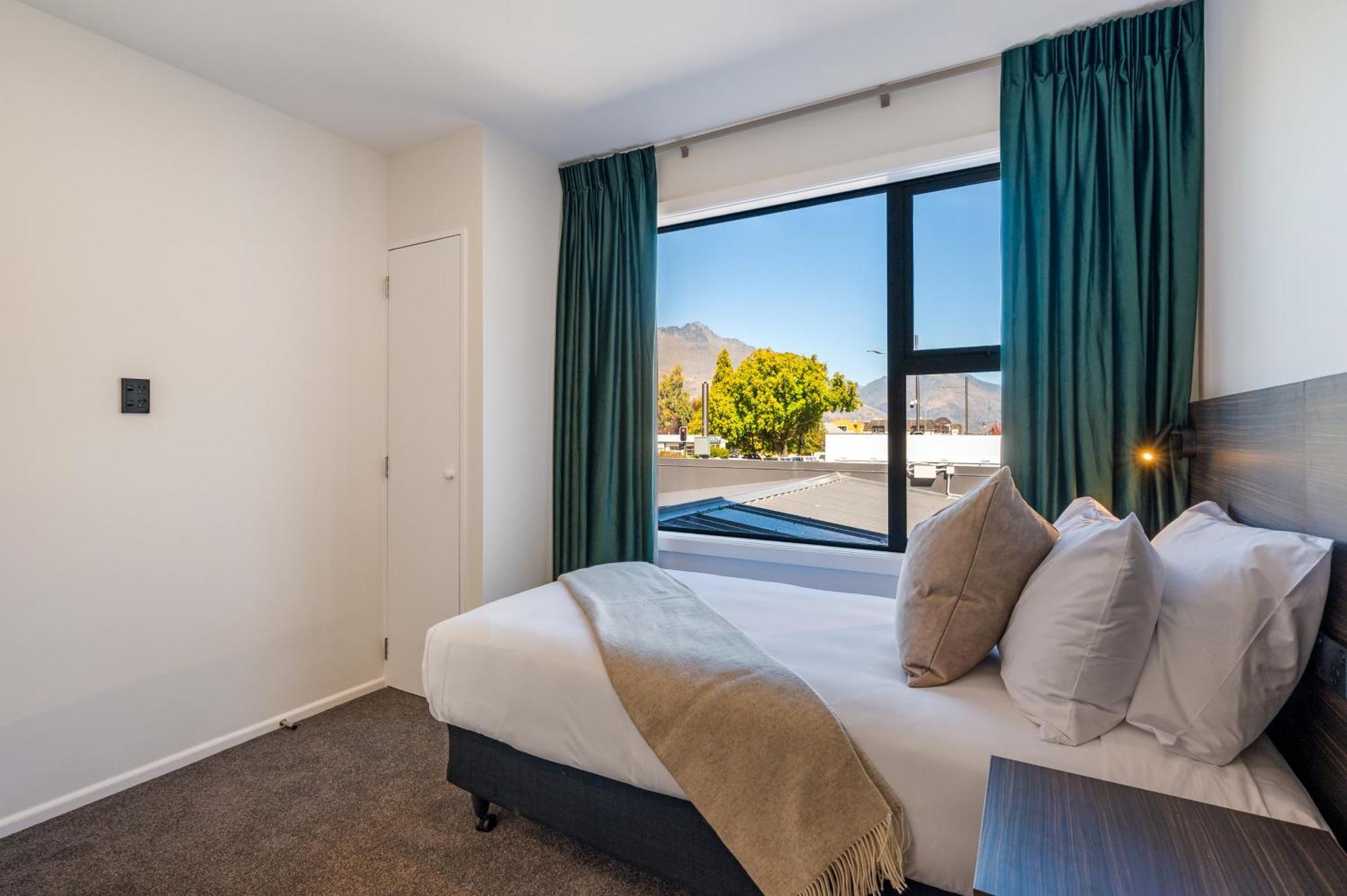 Luxe & 5* Queenstown