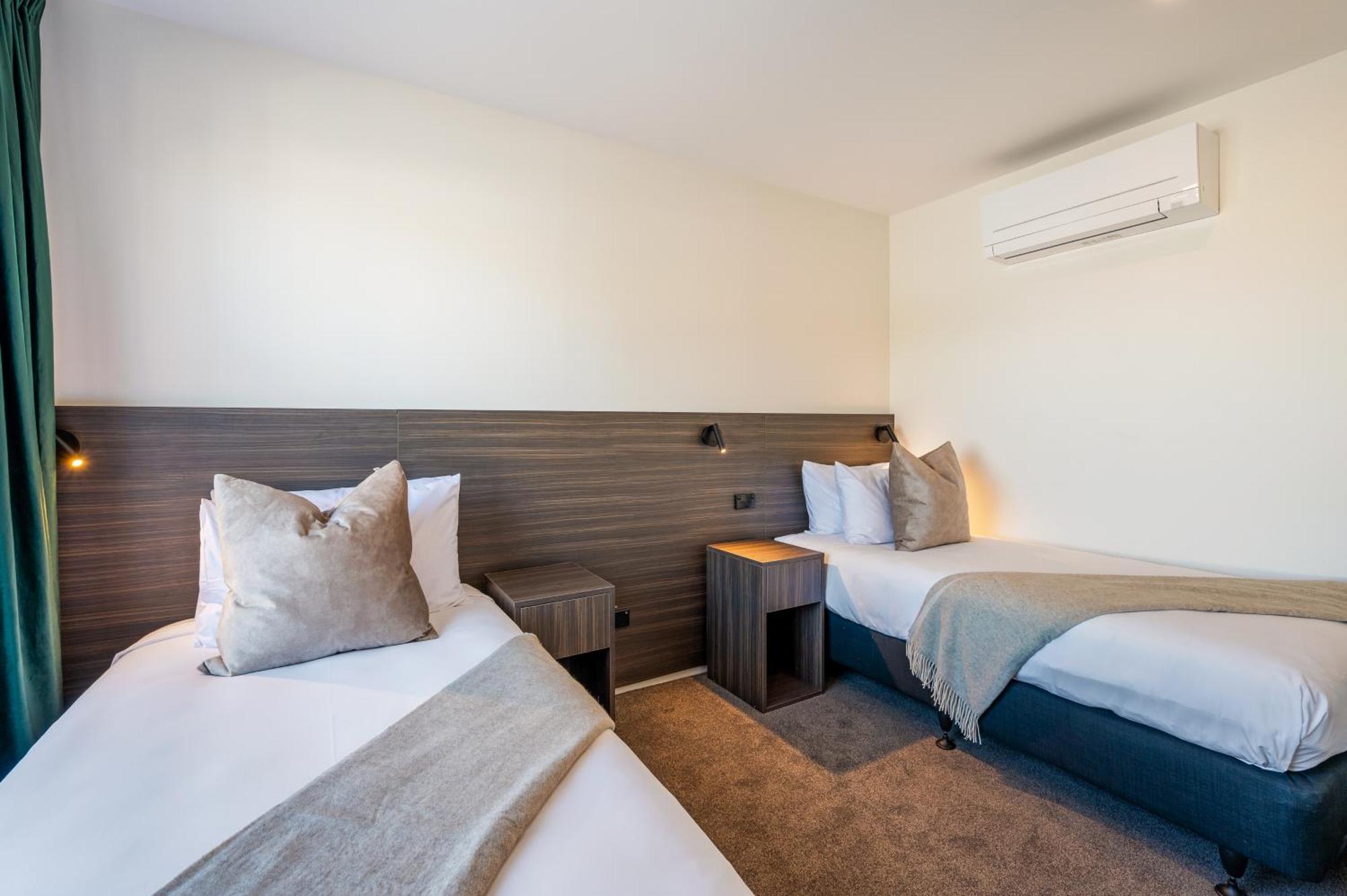 Luxe & Motel 5*
