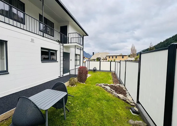Luxe Suites & Apartments
